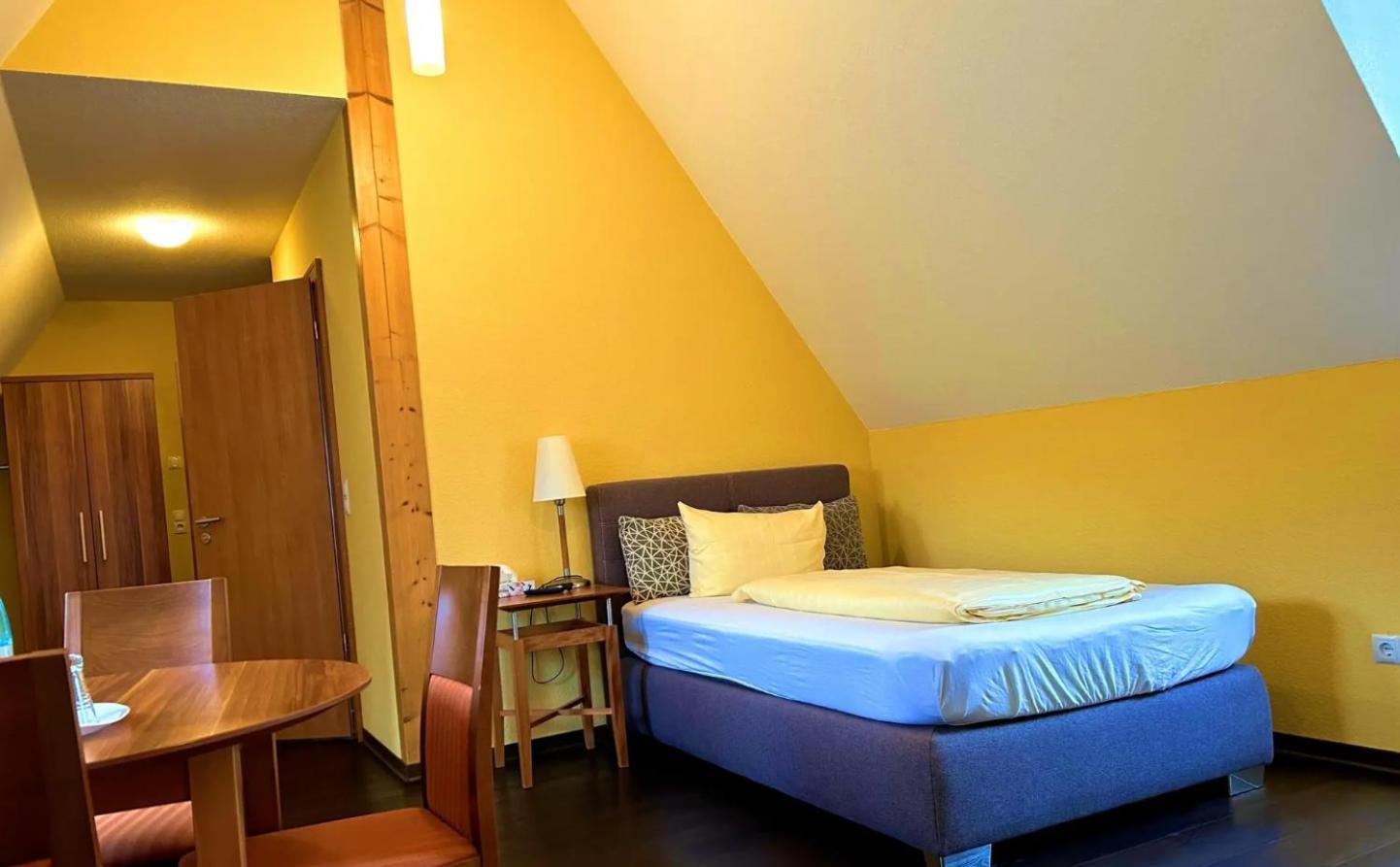 Hotel Landgasthof Zum Kaffelstein Kreuzwertheim Værelse billede